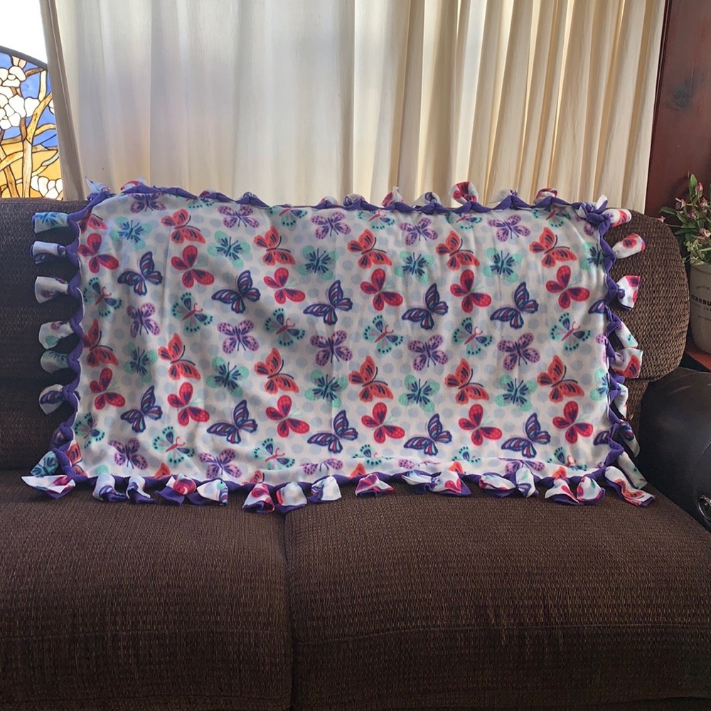 🦋🦋Butterfly throw blanket.Butterflies pet crib throw. Butterfly baby blanket